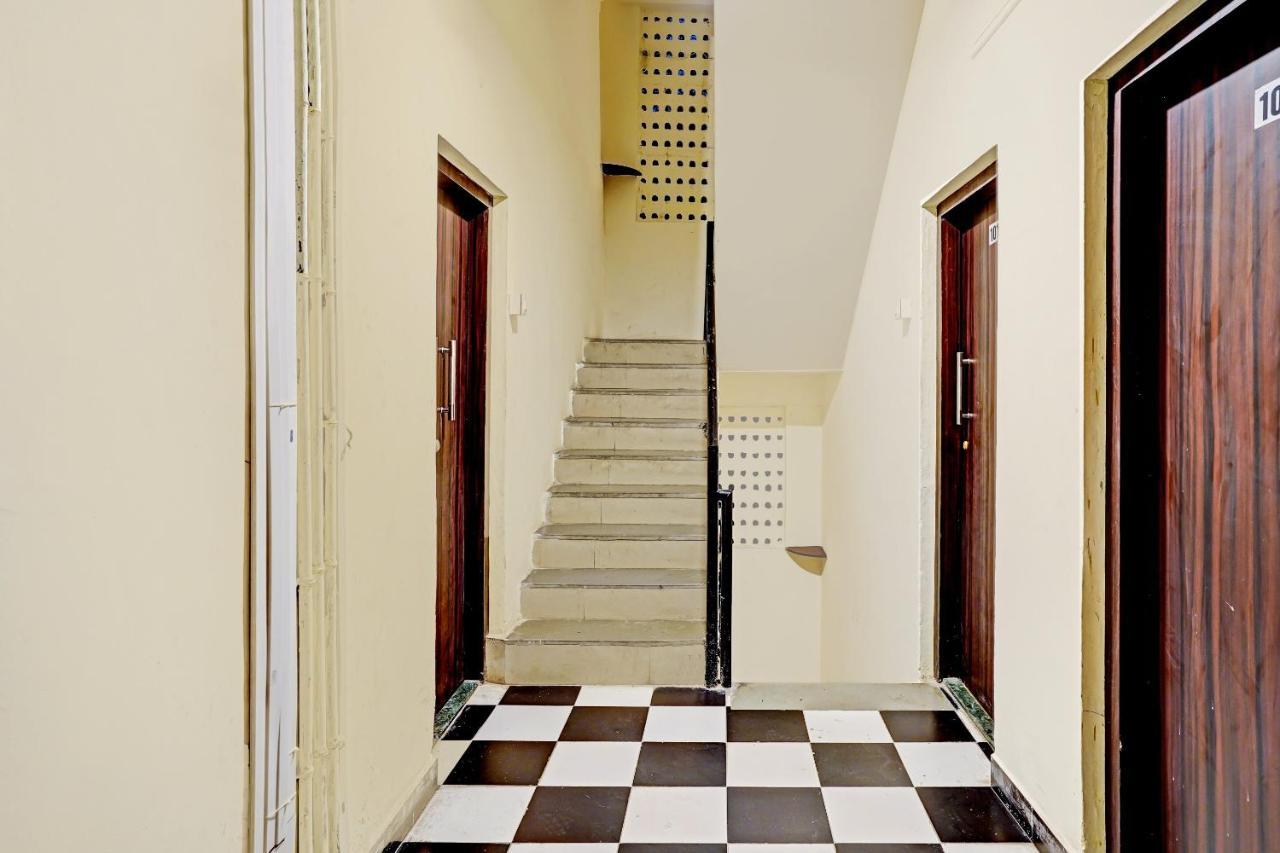 Amba Executive An Apartment Hotel Mundhva Zewnętrze zdjęcie